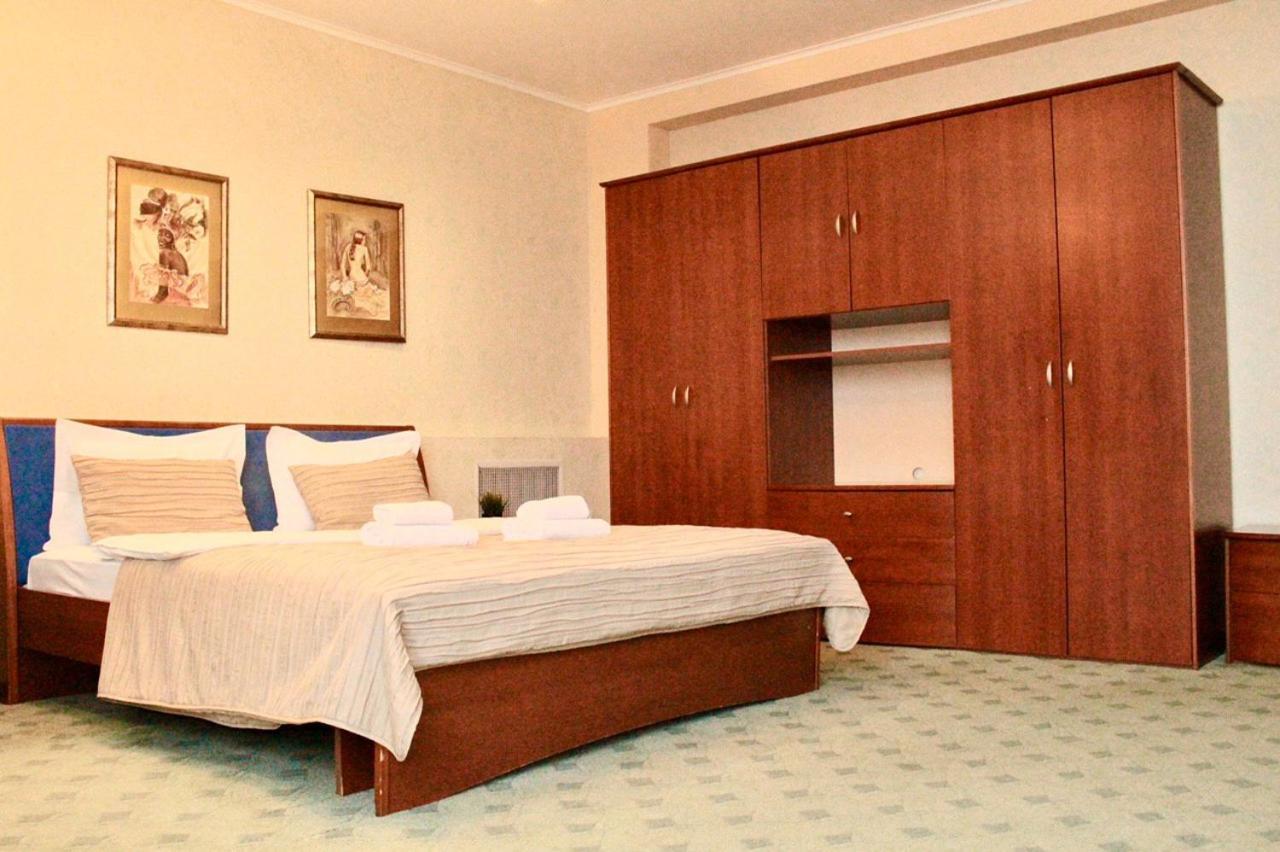 Павлодар Hotel Bagian luar foto
